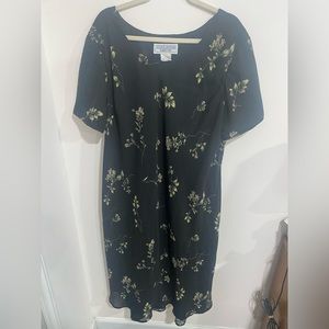 Vintage plus size floral printed shift dress